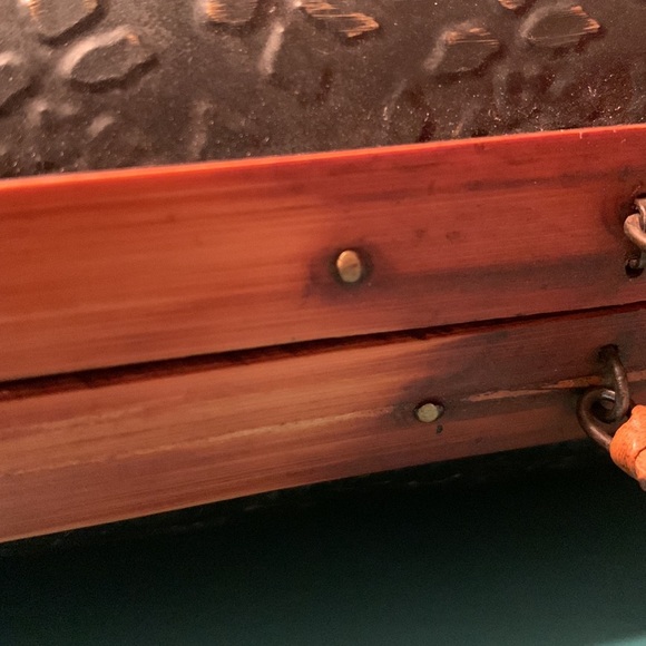 Vintage wooden box purse - Picture 7 of 9